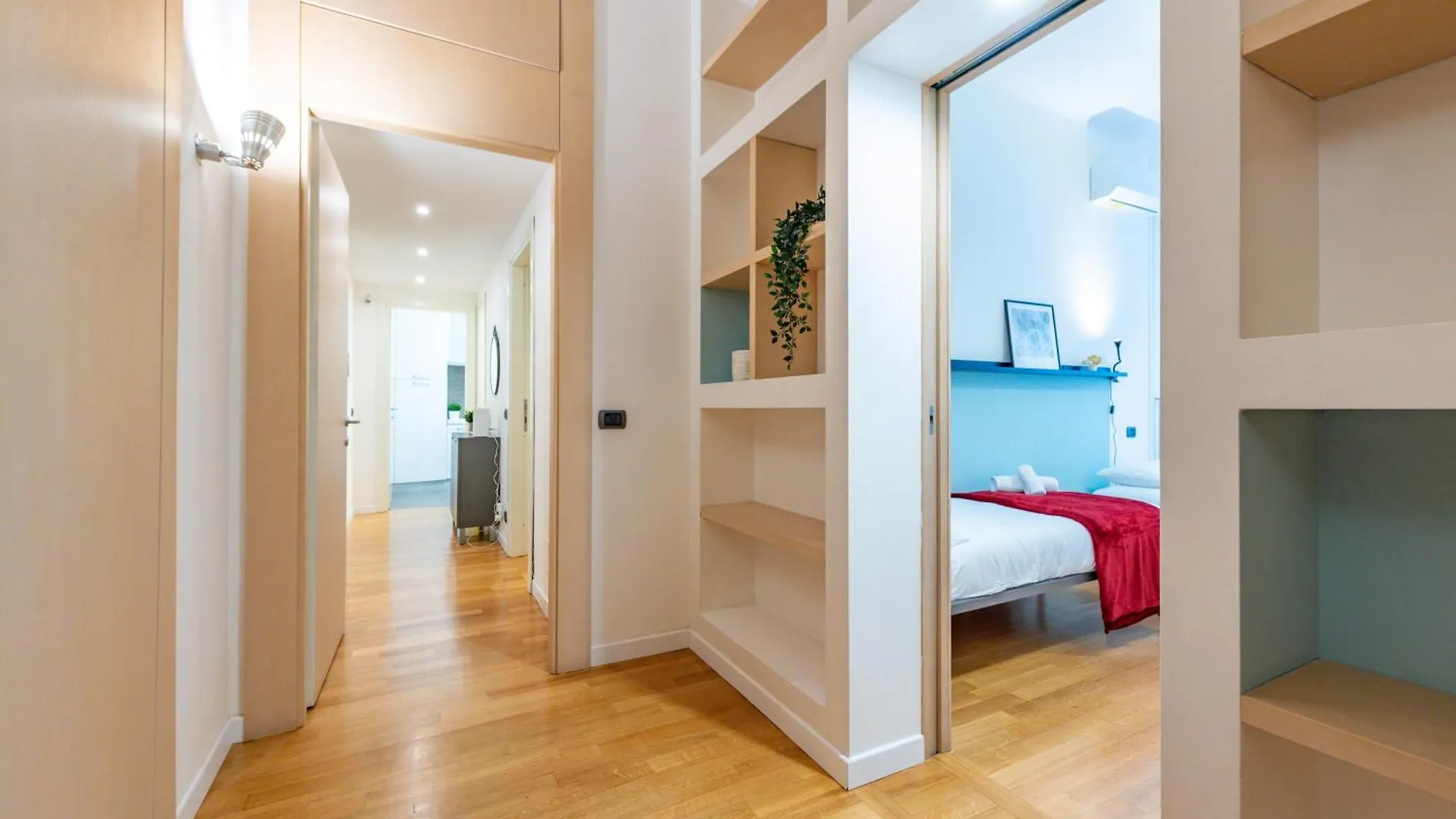 Gabi Spacious Design Apartment Rome Italy